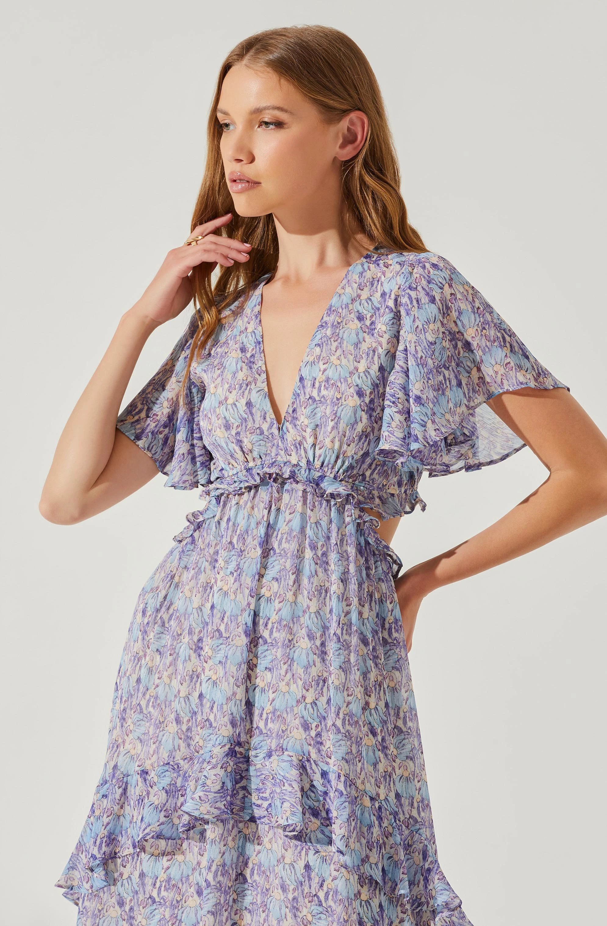 Cherli Floral Lace Up Tiered Ruffle Midi Dress