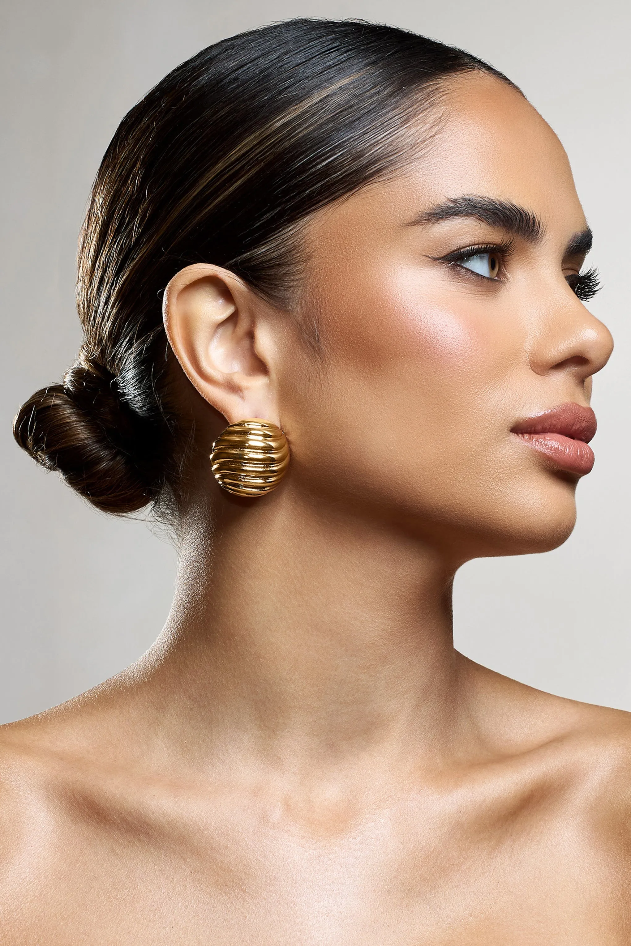 Cosette | Gold Ribbed Circle Statement Earrings