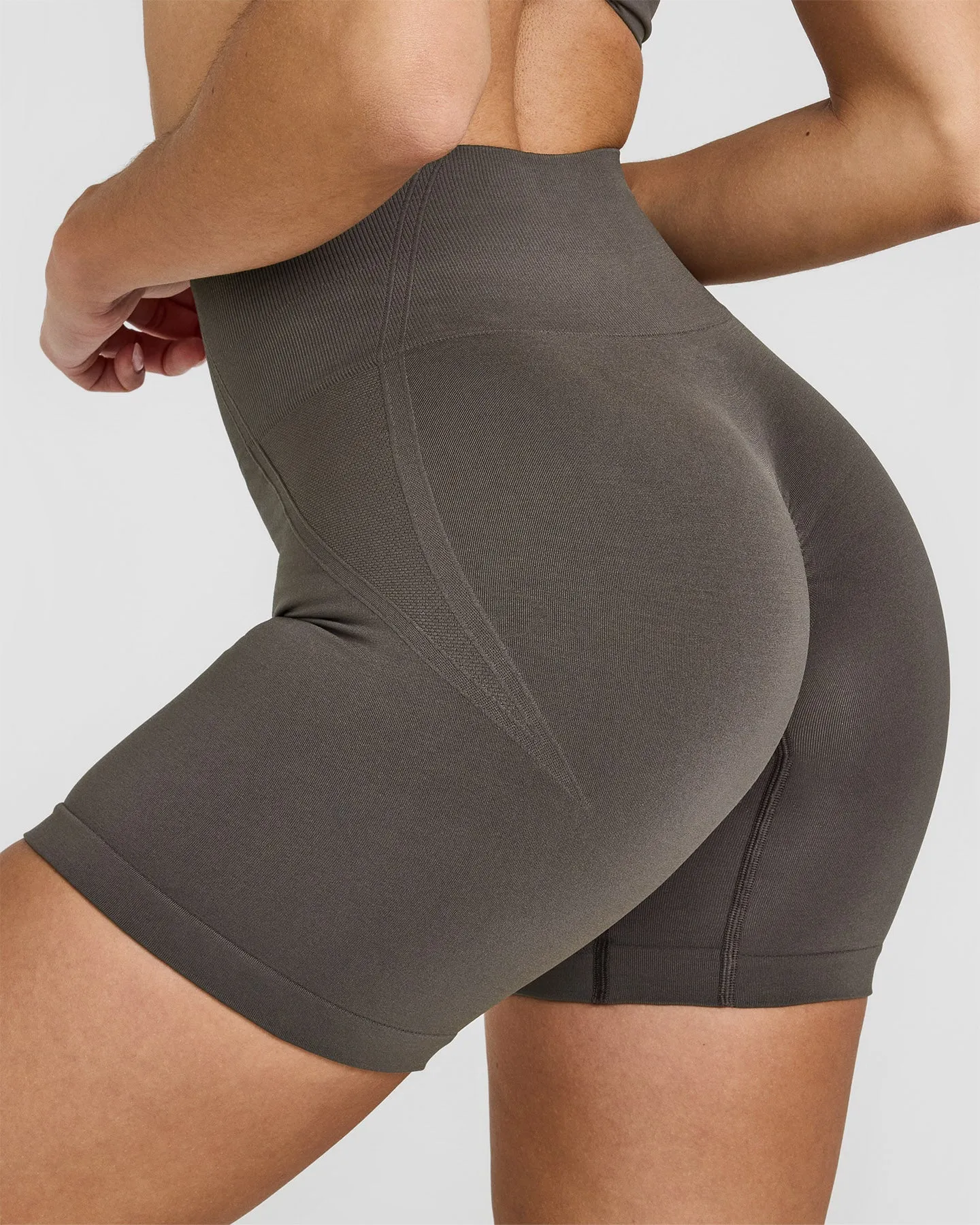 Effortless Seamless Shorts | Deep Taupe