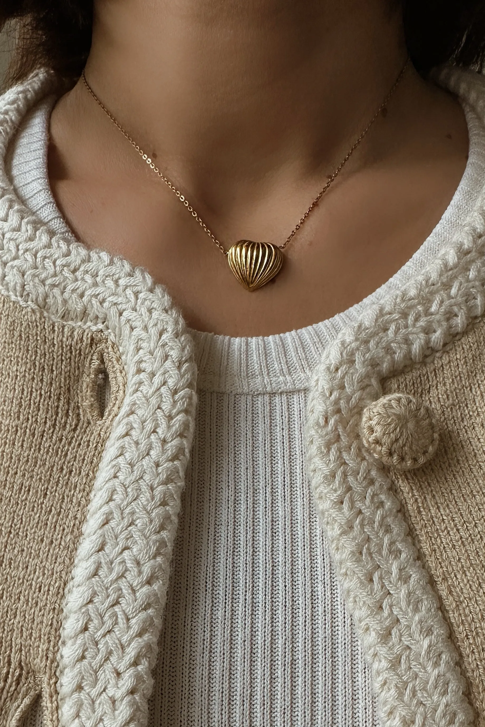 The Heart - Ribbed Pendant Necklace