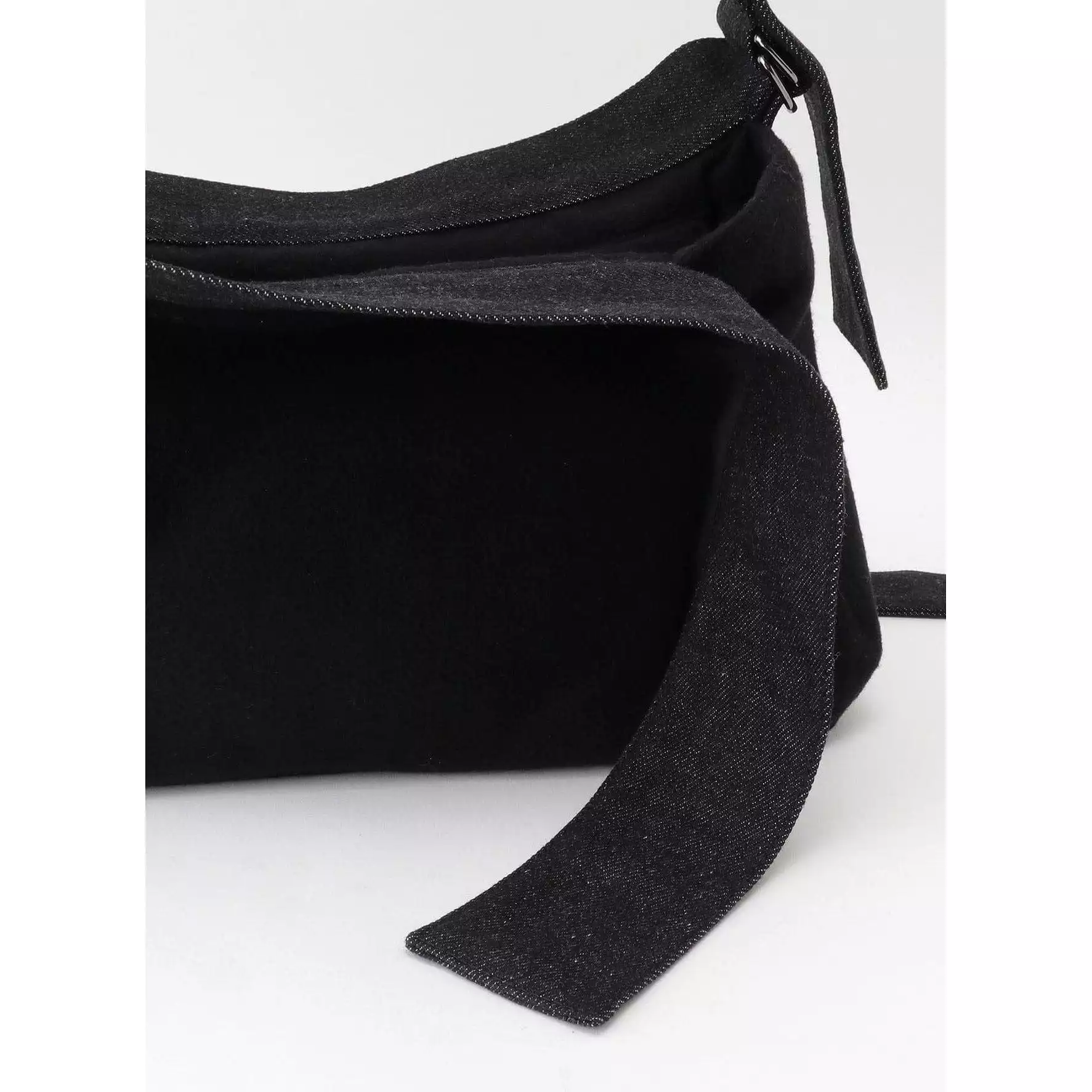 Yohji Yamamoto Belt Shoulder Bag